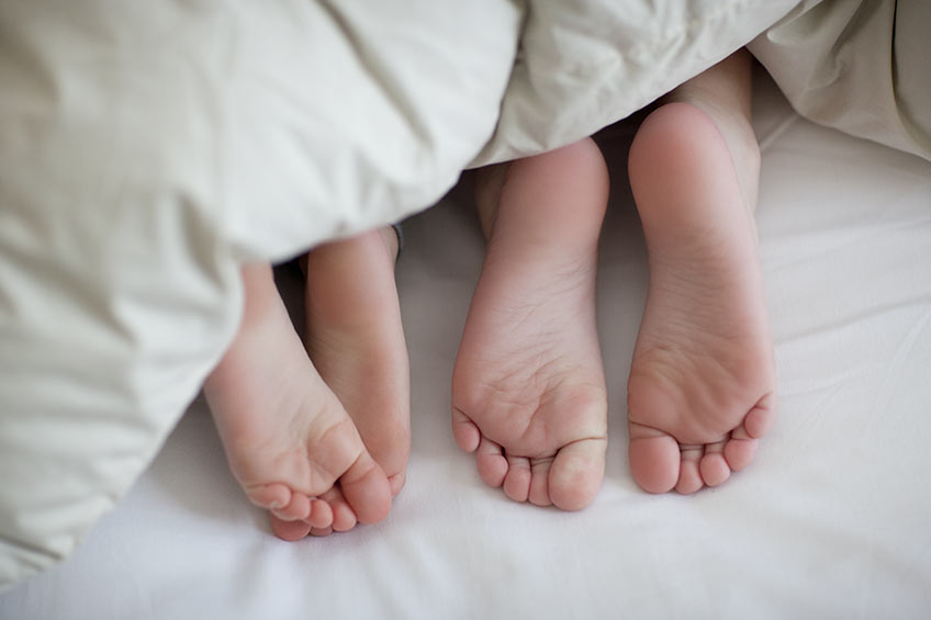 Skal børn sove hos deres forældre?