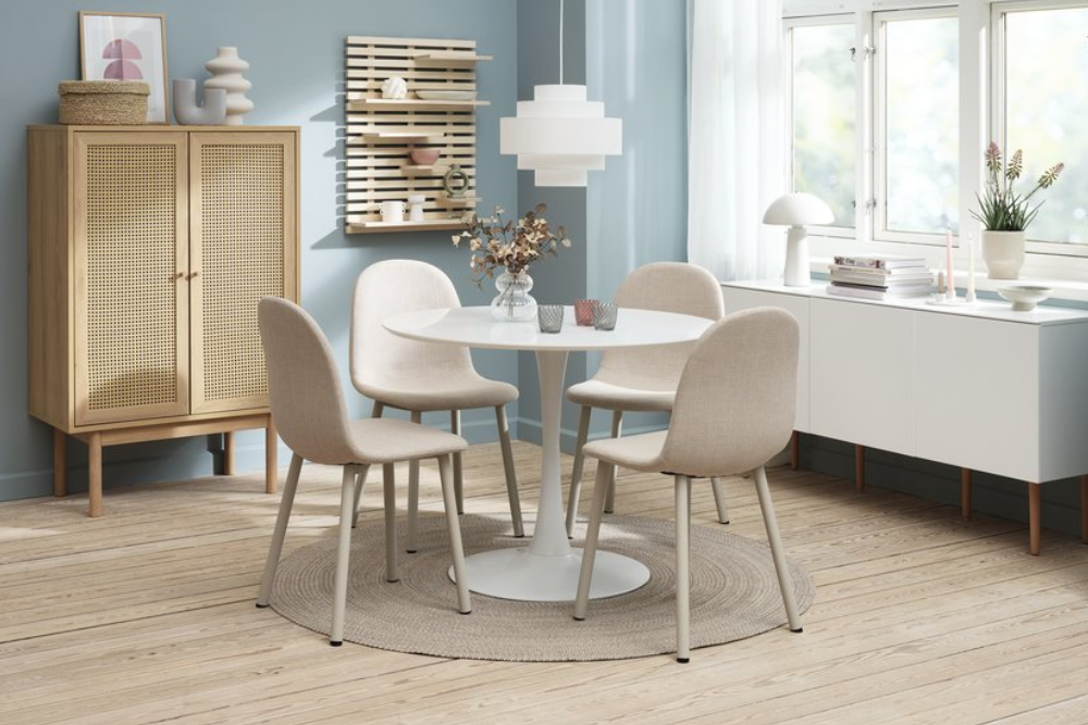 Spara upp till 50% | På matbord & matstolar
