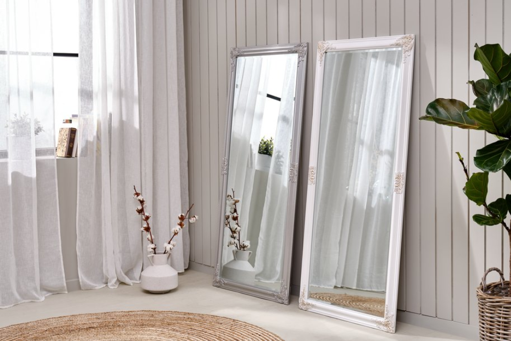 Spara upp till 50% på hallmöbler