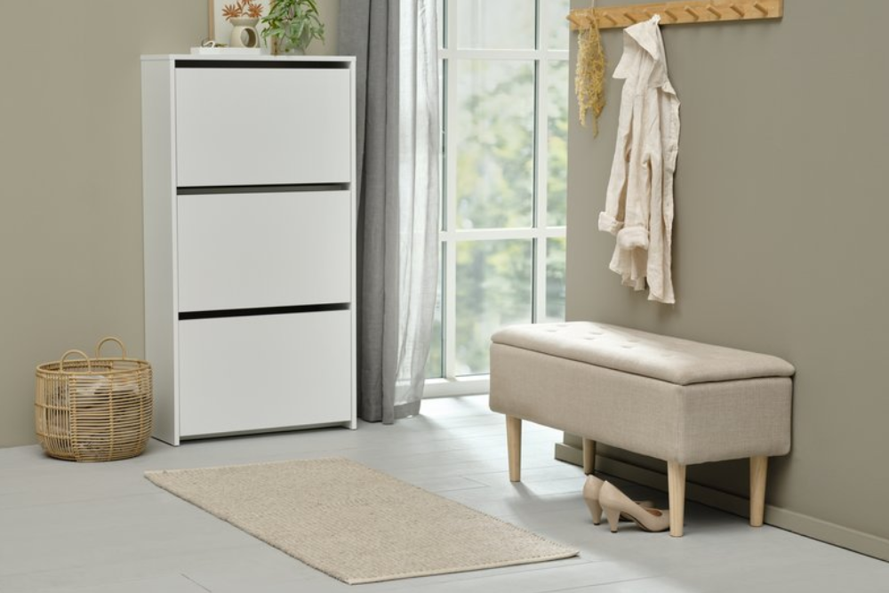 Spara upp till 60% på hallmöbler