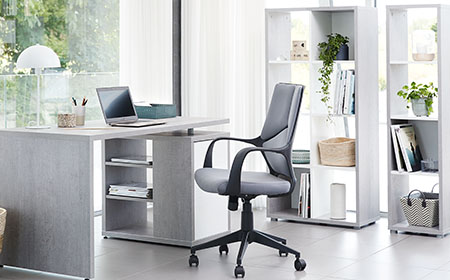 Hur du uppnår korrekt sittposition i din kontorsstol. 