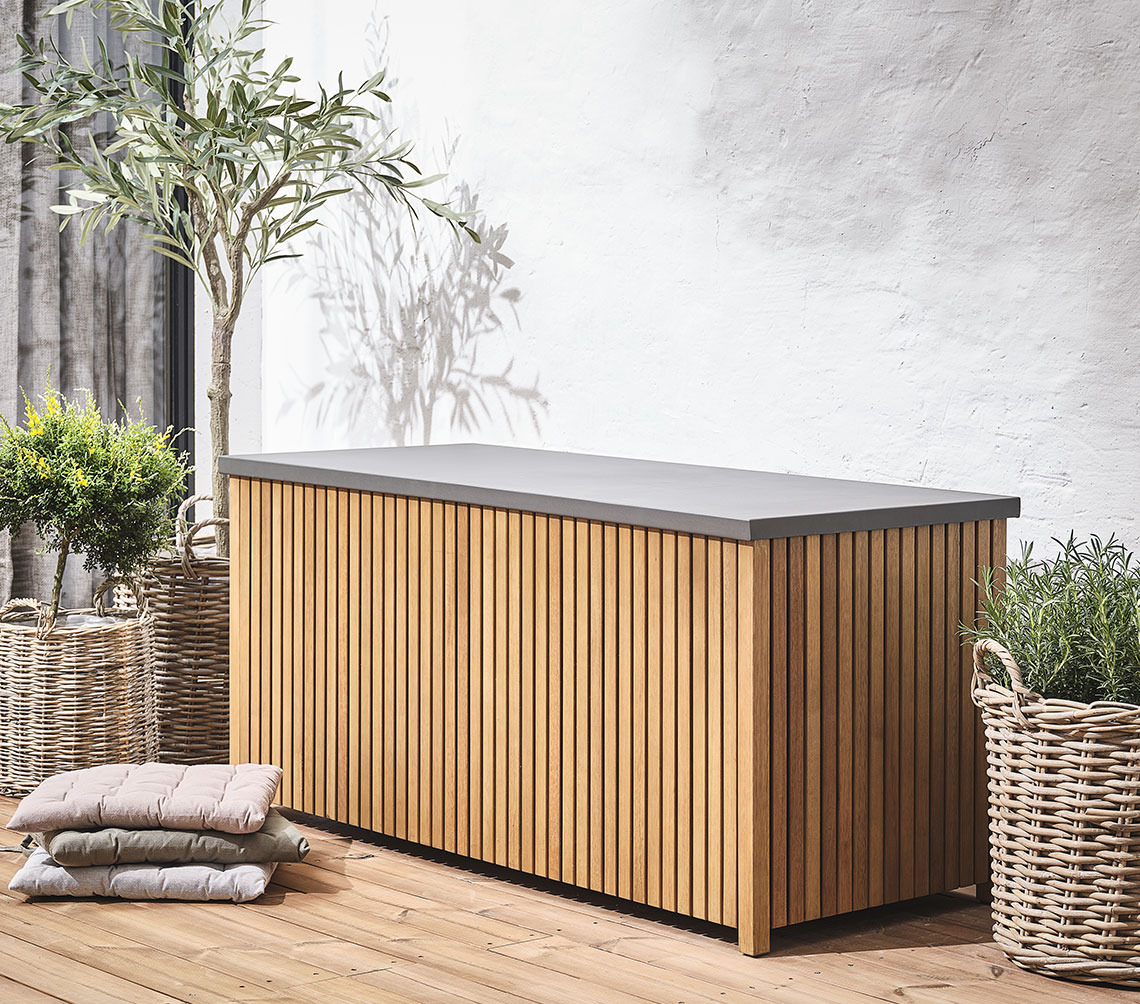 Dynbox på uteplatsen