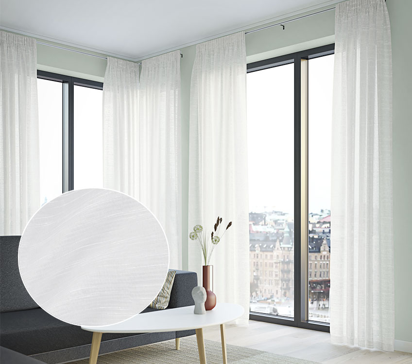 ABRAUR gardiner i off-white Halvgenomskinliga och vita gardiner i vardagsrummet